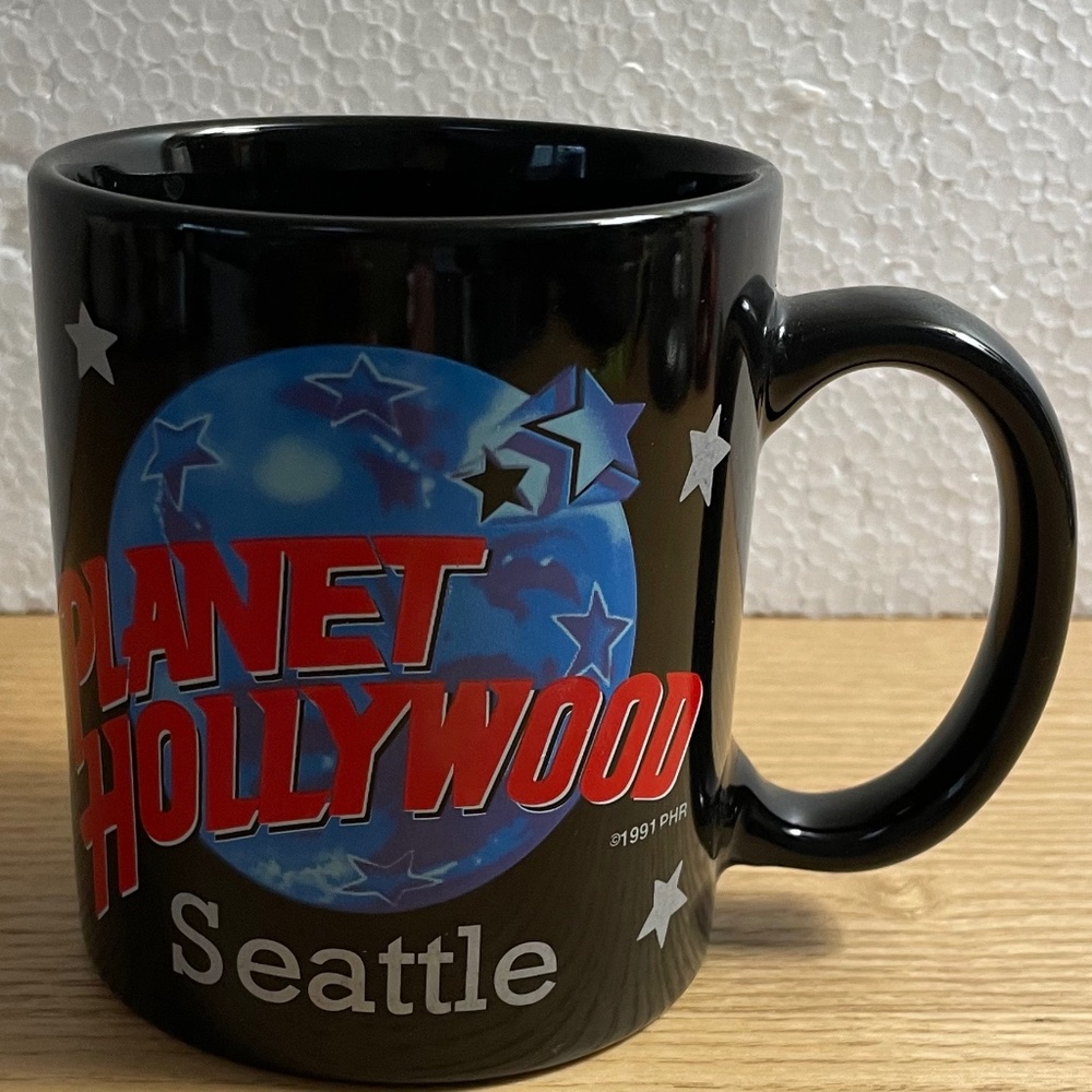 Planet Hollywood Seattle Washington Coffee Mug Cup Collectible Black Stars 10 oz
